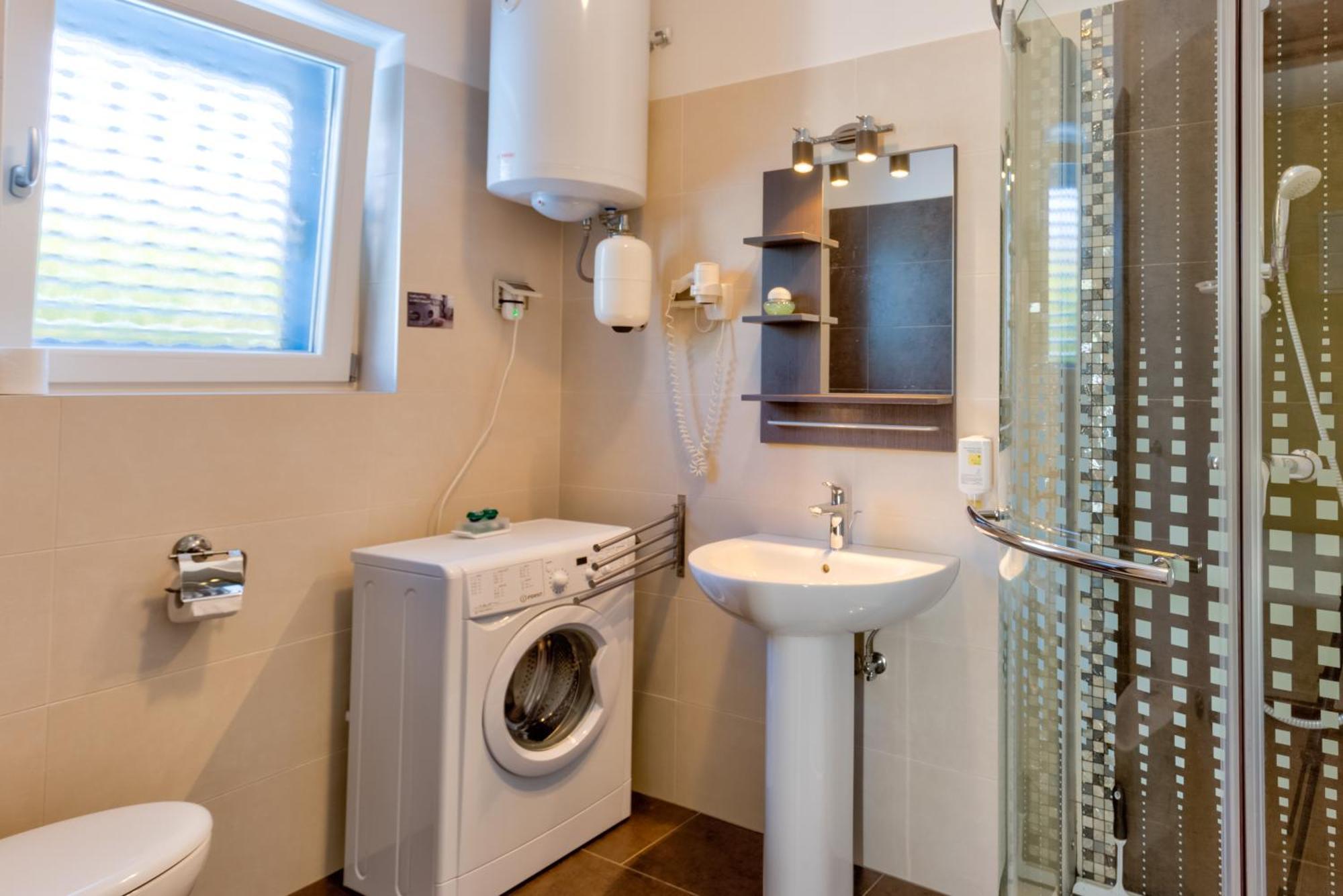 Apartment In Villa Moletto Seaside & Relax - 4 Guests Lovrečica Zewnętrze zdjęcie