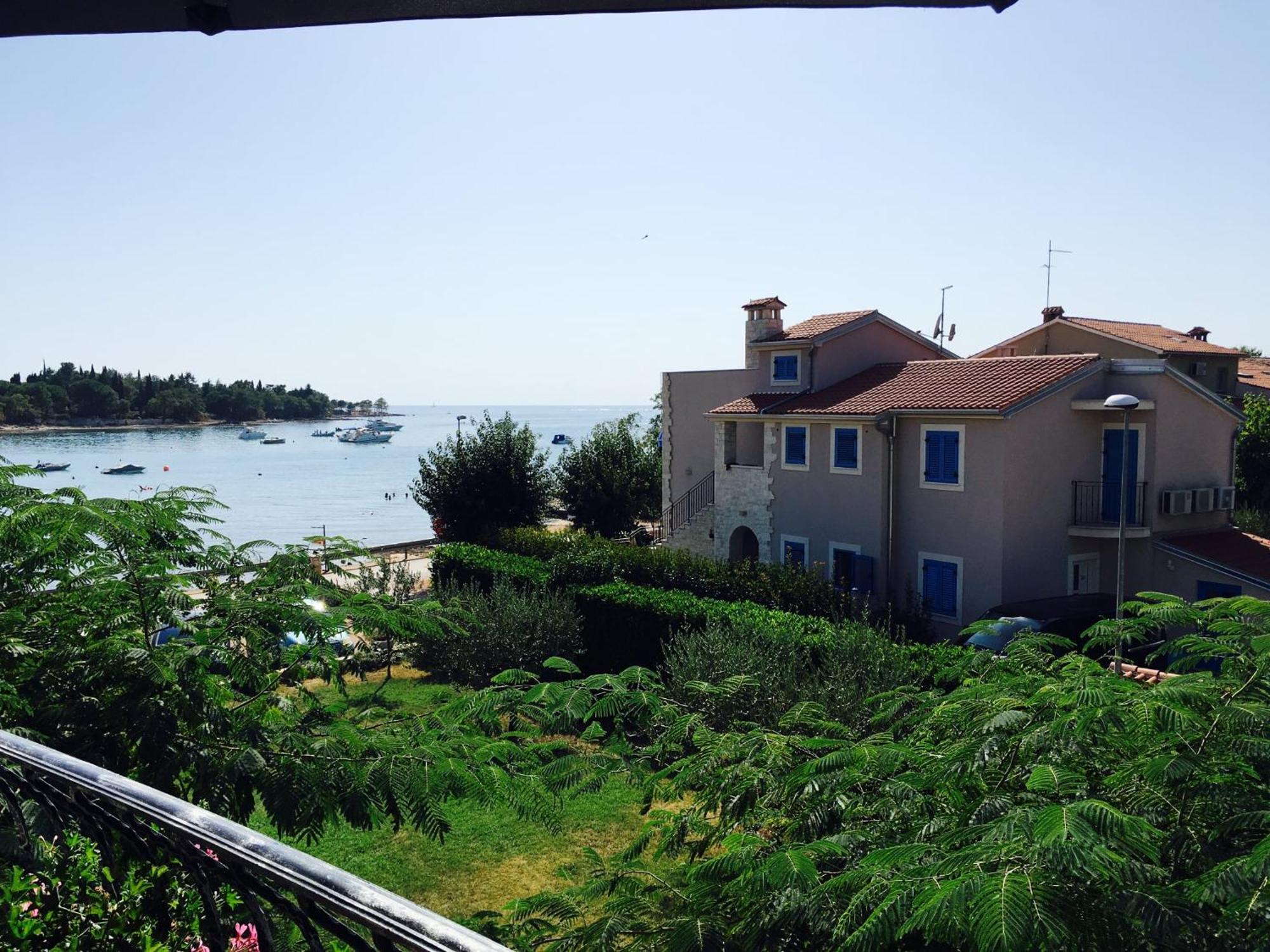 Apartment In Villa Moletto Seaside & Relax - 4 Guests Lovrečica Zewnętrze zdjęcie